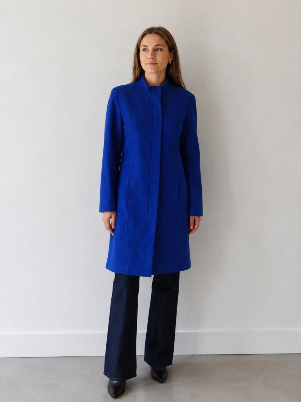 American Airlines Twin Hill Flight Attendant Wool Coat Blue Size 0 REG